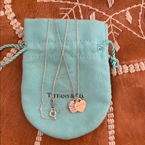 Tiffany’s Double Heart Pendant Necklace